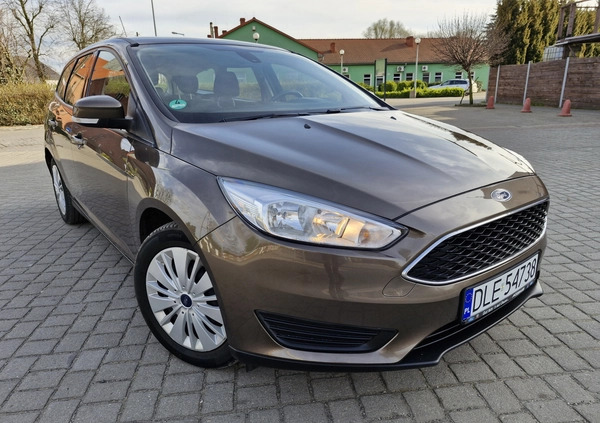 Ford Focus cena 32400 przebieg: 178450, rok produkcji 2015 z Legnica małe 277